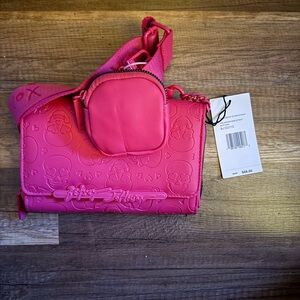 Betsey Johnson NWT Skulls Heart Eyes XOMARLO crossbody bag